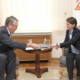 Nastavak ponižavanja Srbije-predaja stenograma ambasadoru