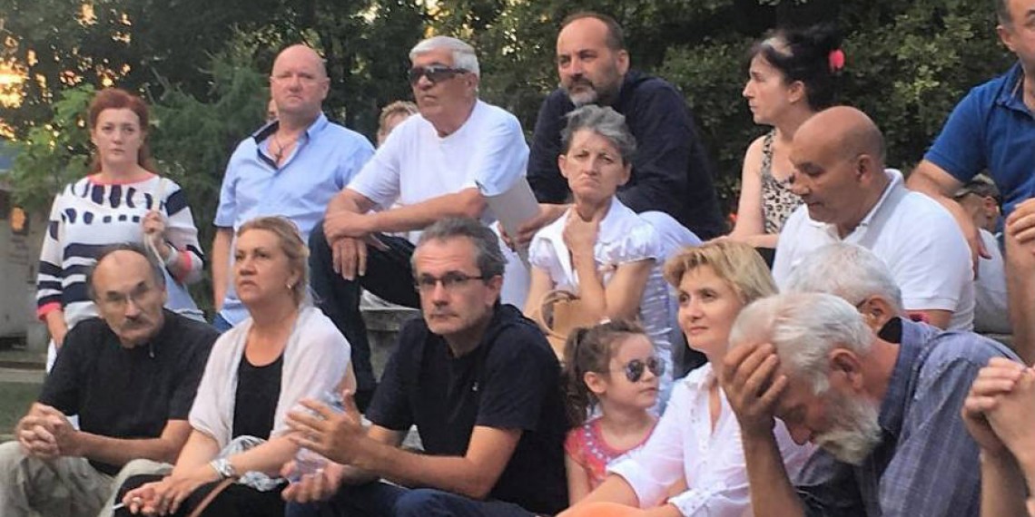 Škoro: Dati priliku građanima da čuju šta im se zaista dešava u državi