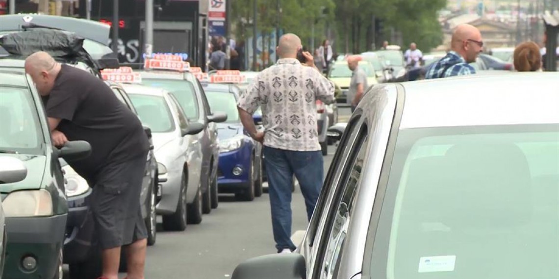 Nesposobna vlast strahuje od građana