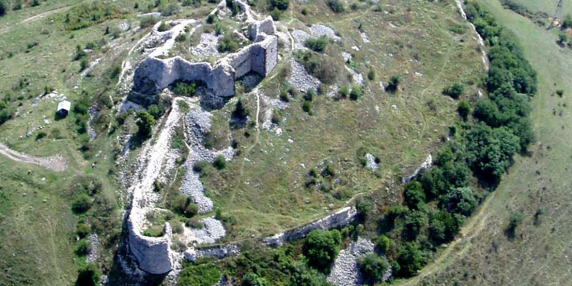 PSG: Tvrđava Novo brdo trpi posledice nestručnog odnosa