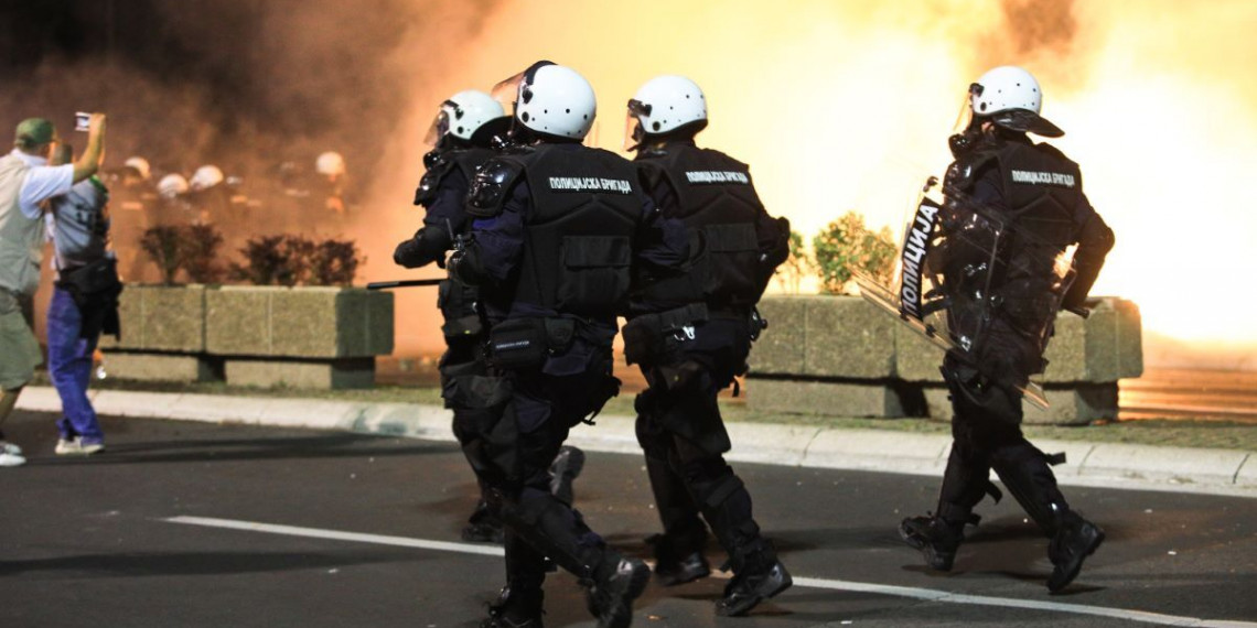 PSG osuđuje brutalnost Vučićevih kriminalaca i policije